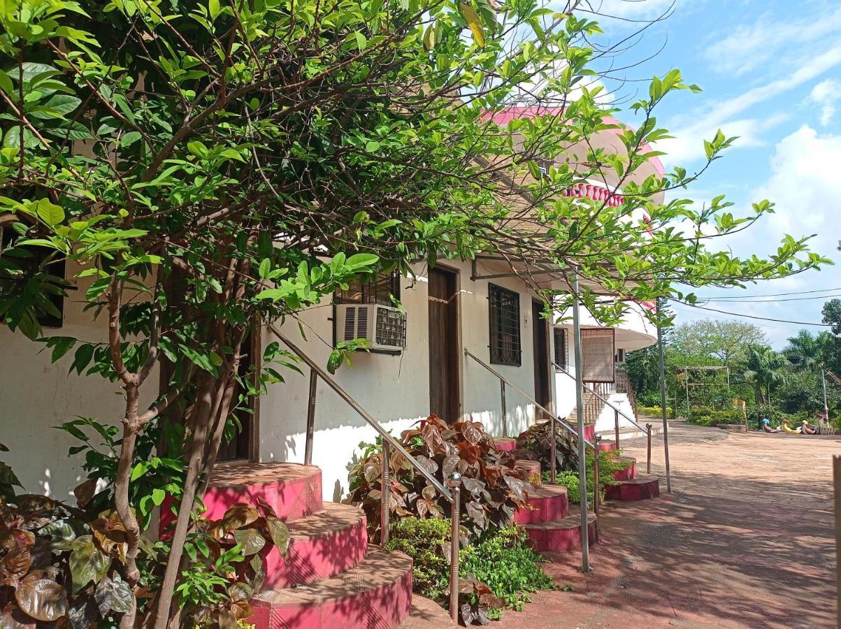 נאסיק Golden Resort And Farm מראה חיצוני תמונה