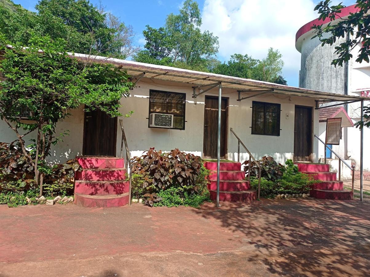 נאסיק Golden Resort And Farm מראה חיצוני תמונה